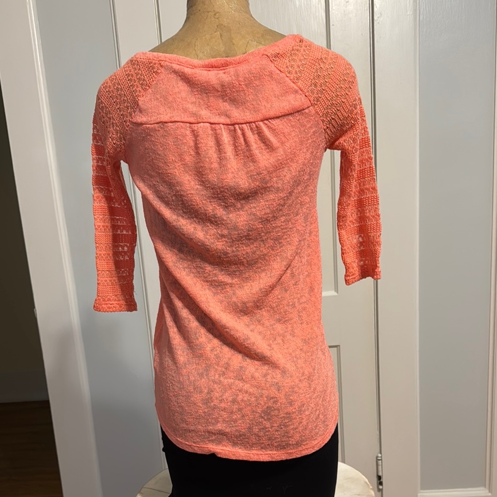 Arizona Jean Company Coral Knit Top - Picture 3 of 3